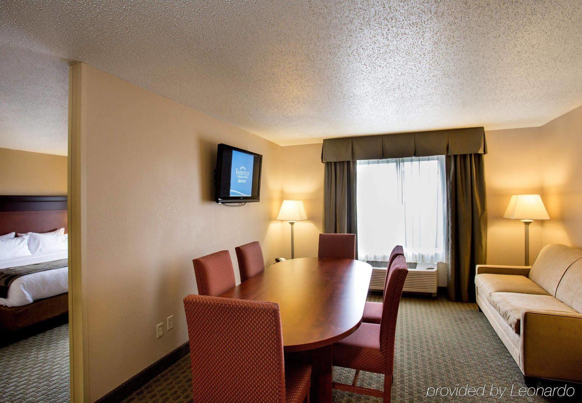 Fairfield Inn & Suites Detroit Livonia Esterno foto